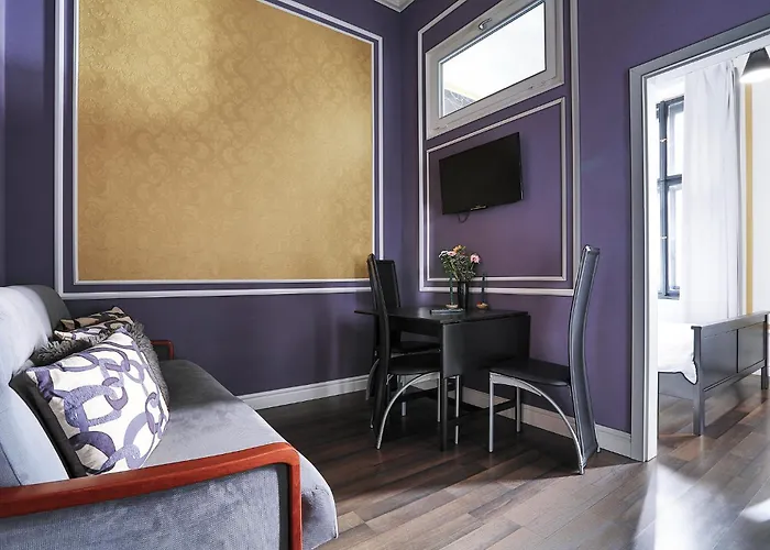 Two-Bedroom Haven In The Old Town