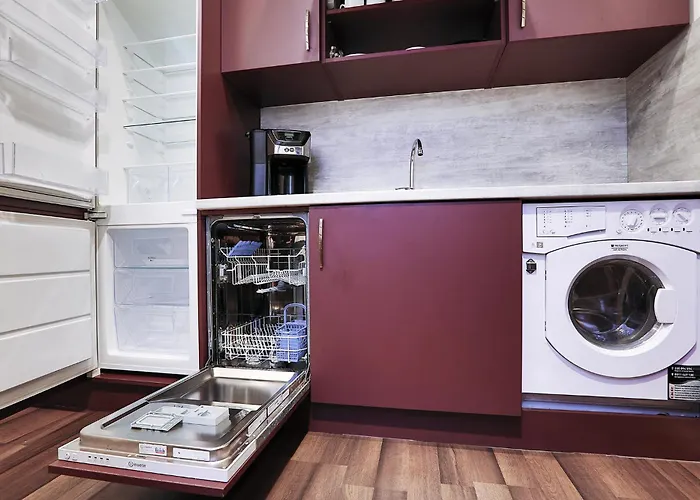 Two-Bedroom Haven In The Old Town