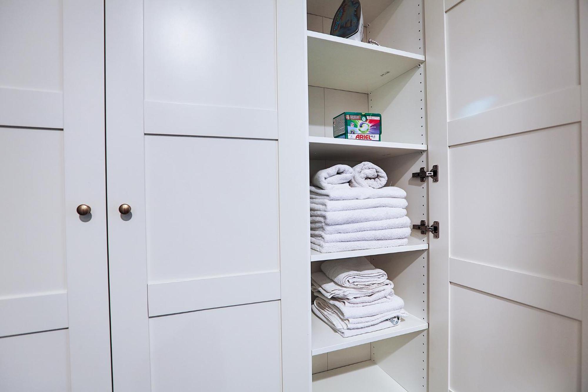 Апартаменти Two-bedroom Haven In The Old Town *